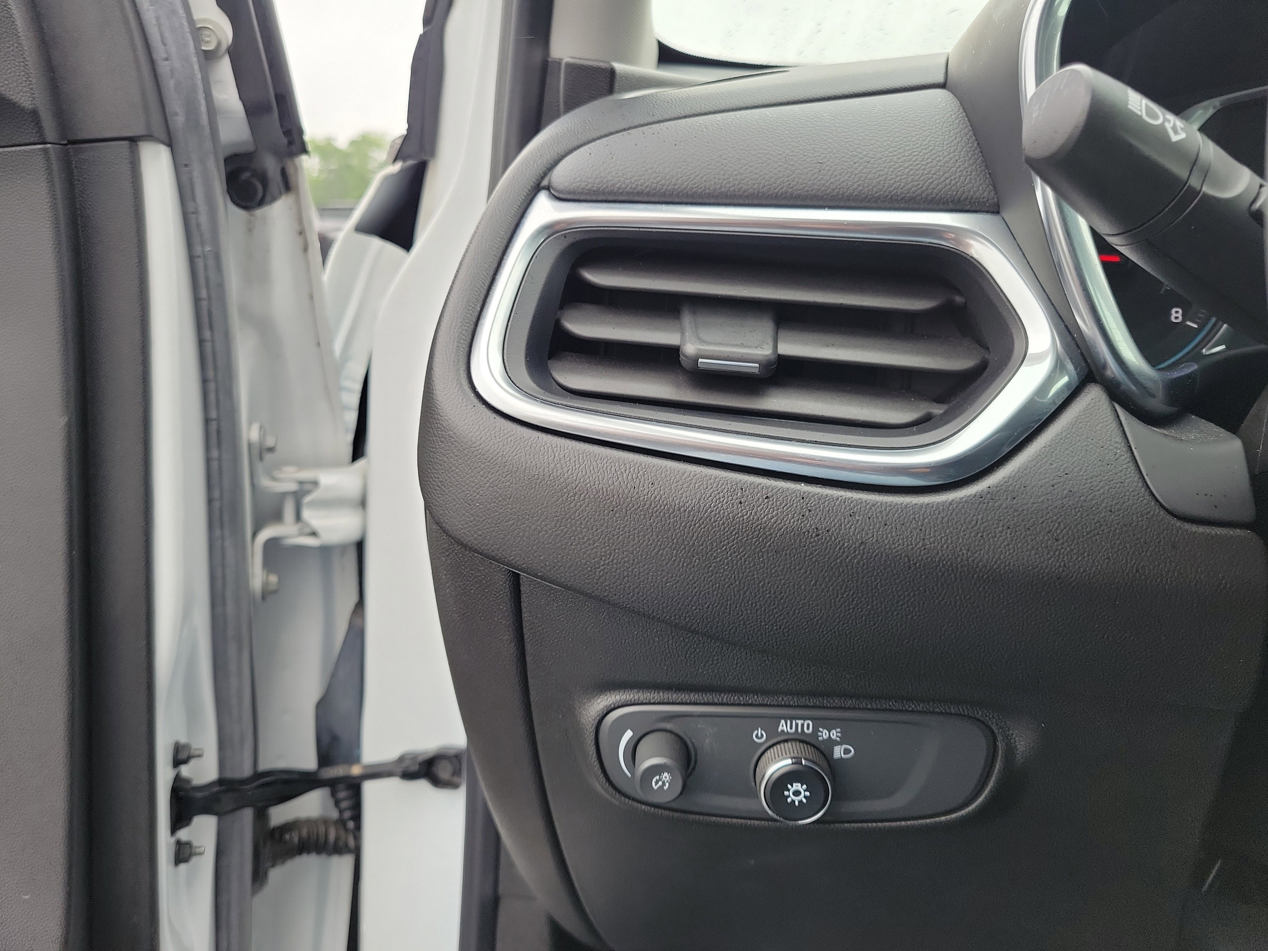 Used 2022 Chevrolet Equinox LT FWD image 20