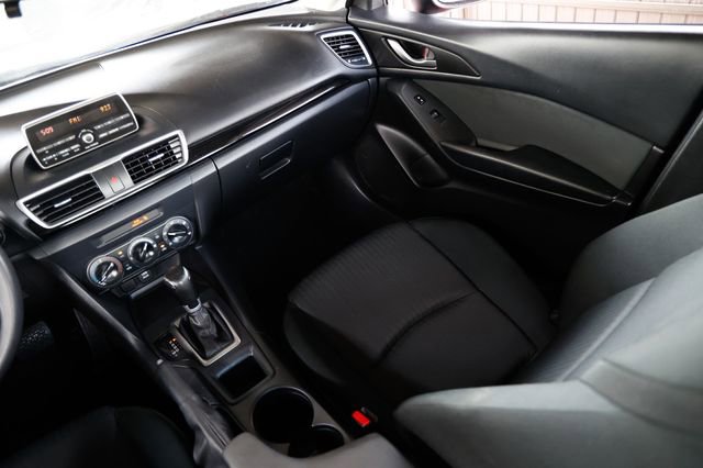 Used 2015 MAZDA MAZDA3 i SV image 24
