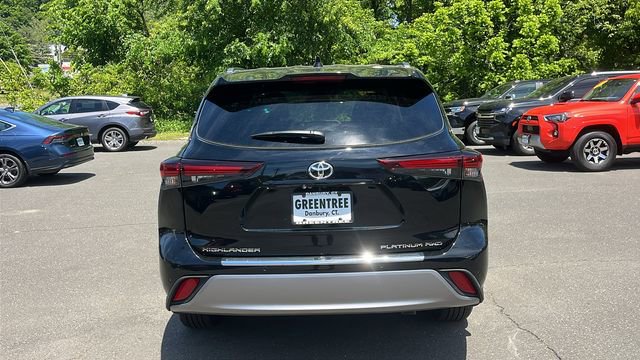 Certified 2026 Toyota Highlander Platinum AWD/4WD image 5