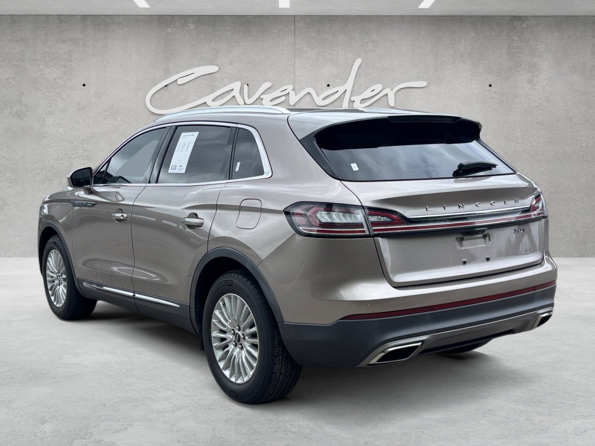 Used 2019 Lincoln Nautilus FWD image 16