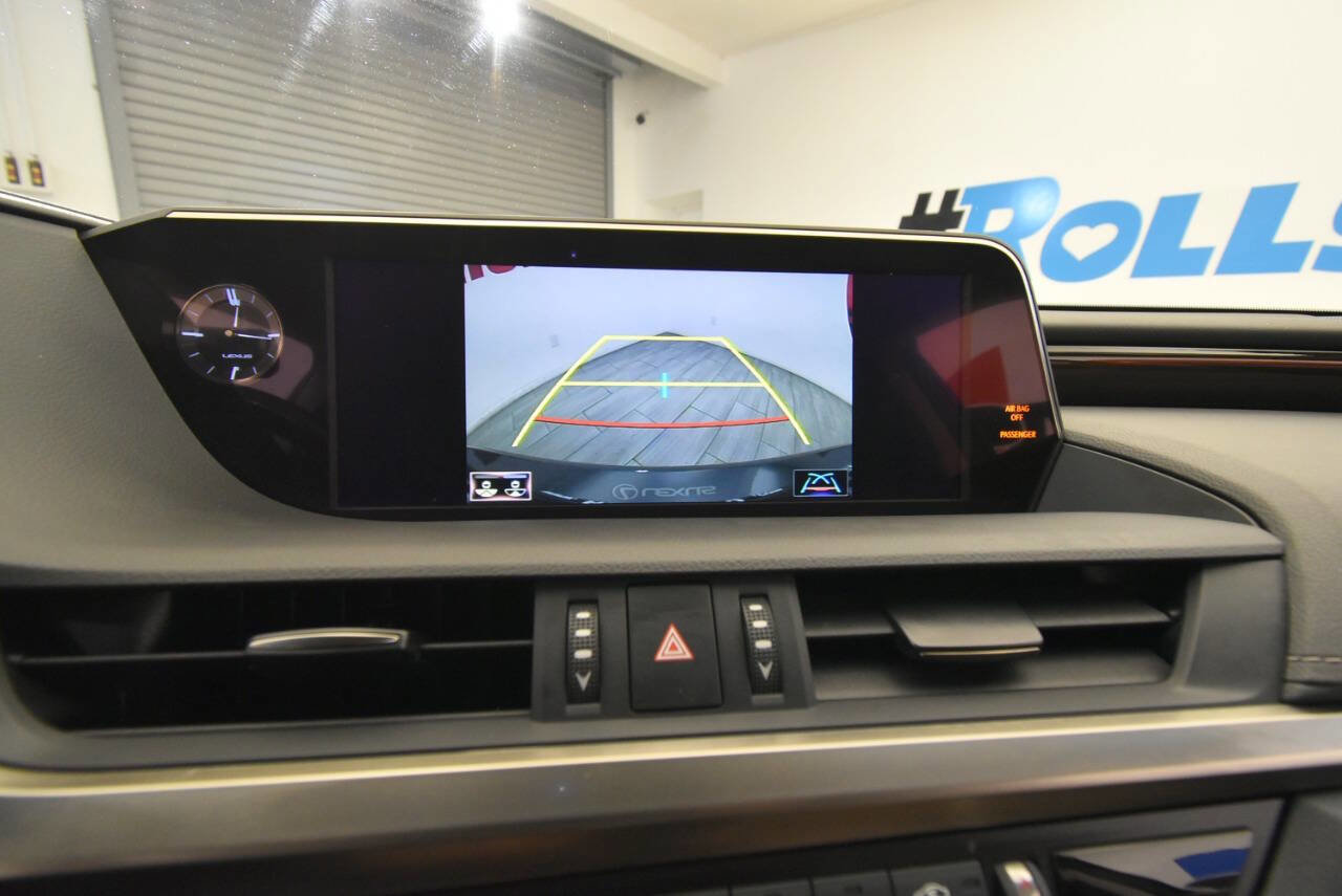 Used 2019 Lexus ES 300h w/ Premium Package image 33