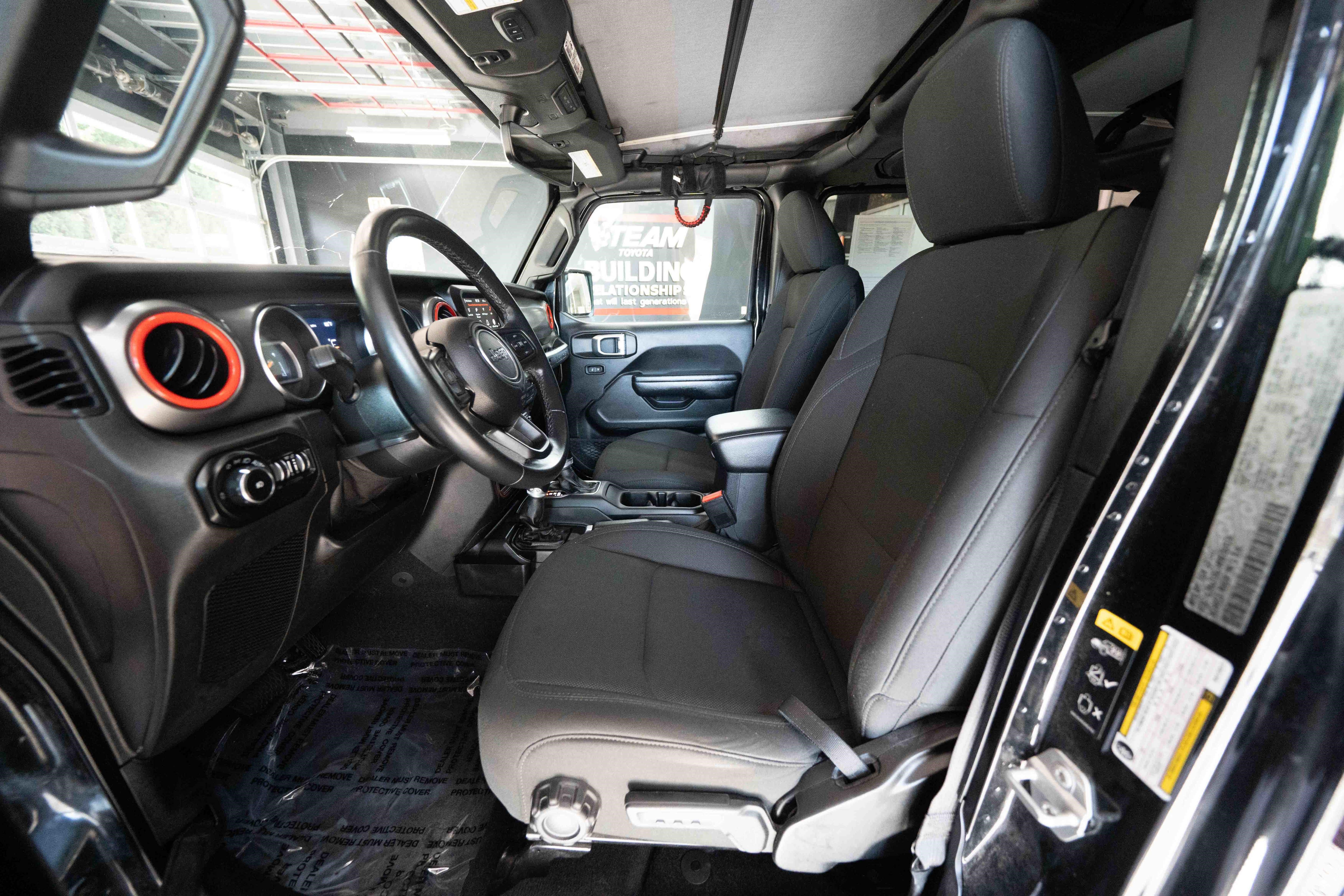 Used 2021 Jeep Wrangler Unlimited Sport AWD/4WD image 9