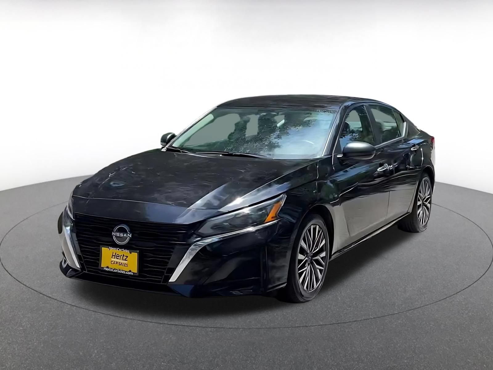 Used 2025 Nissan Altima 2.5 SV FWD image 7
