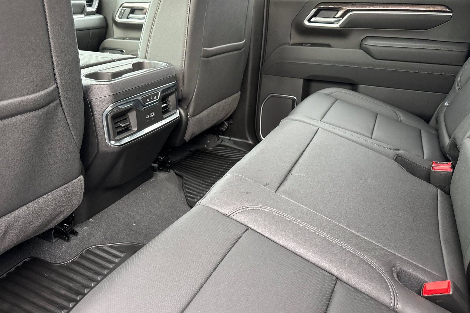 New 2026 Chevrolet Silverado 2500 LTZ w/ LTZ Premium Package AWD/4WD image 11