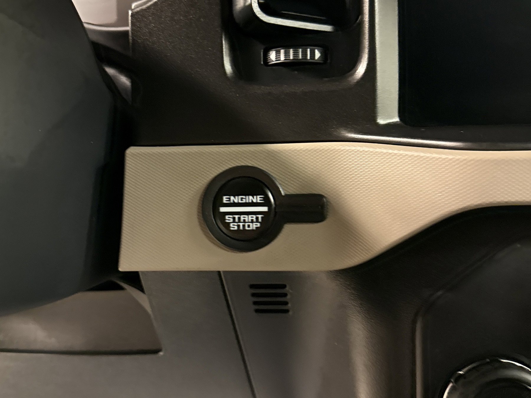 Used 2023 Ford Bronco Wildtrak image 10