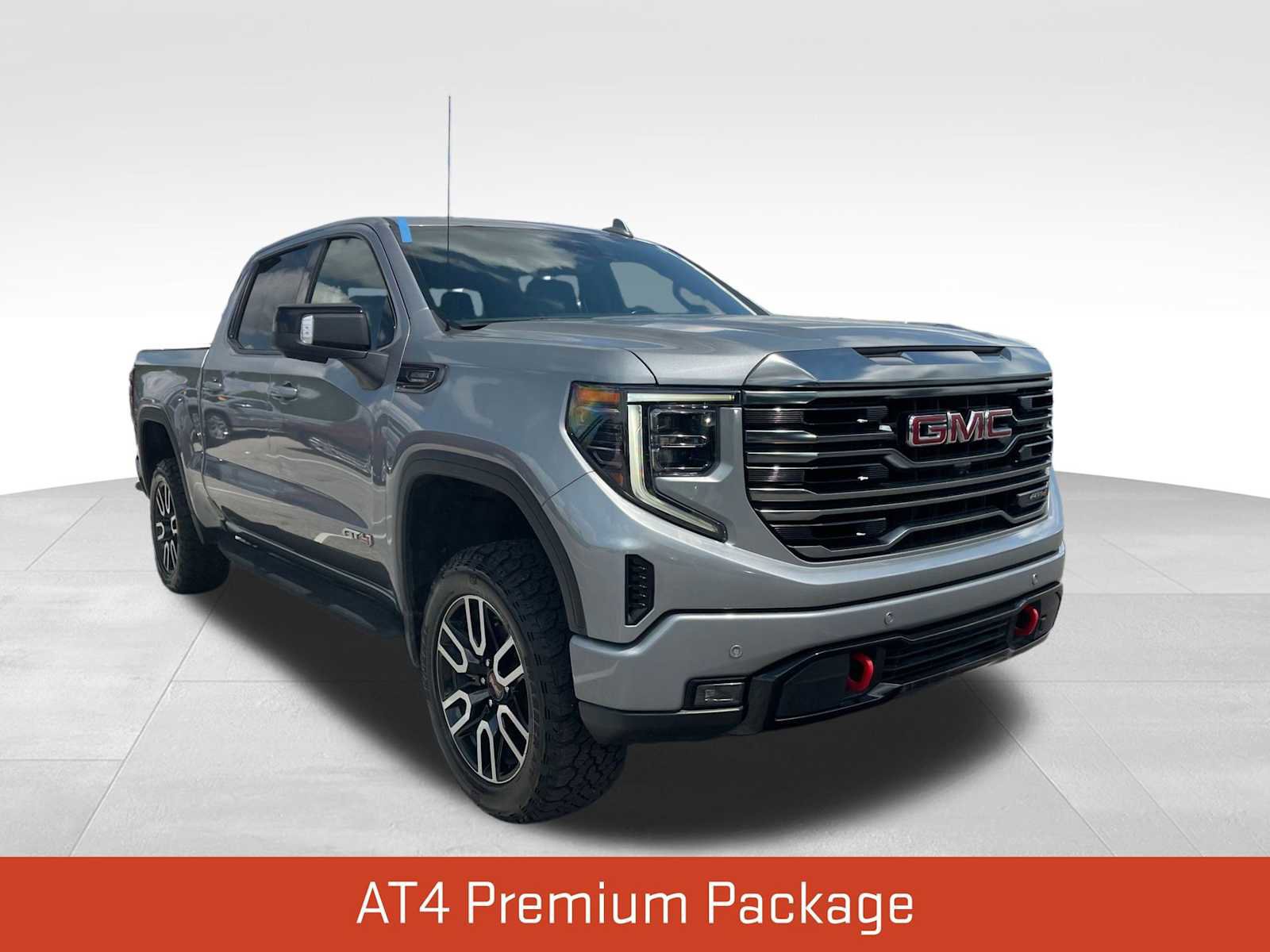 Used 2024 GMC Sierra 1500 AT4 w/ Technology Package AWD/4WD image 3