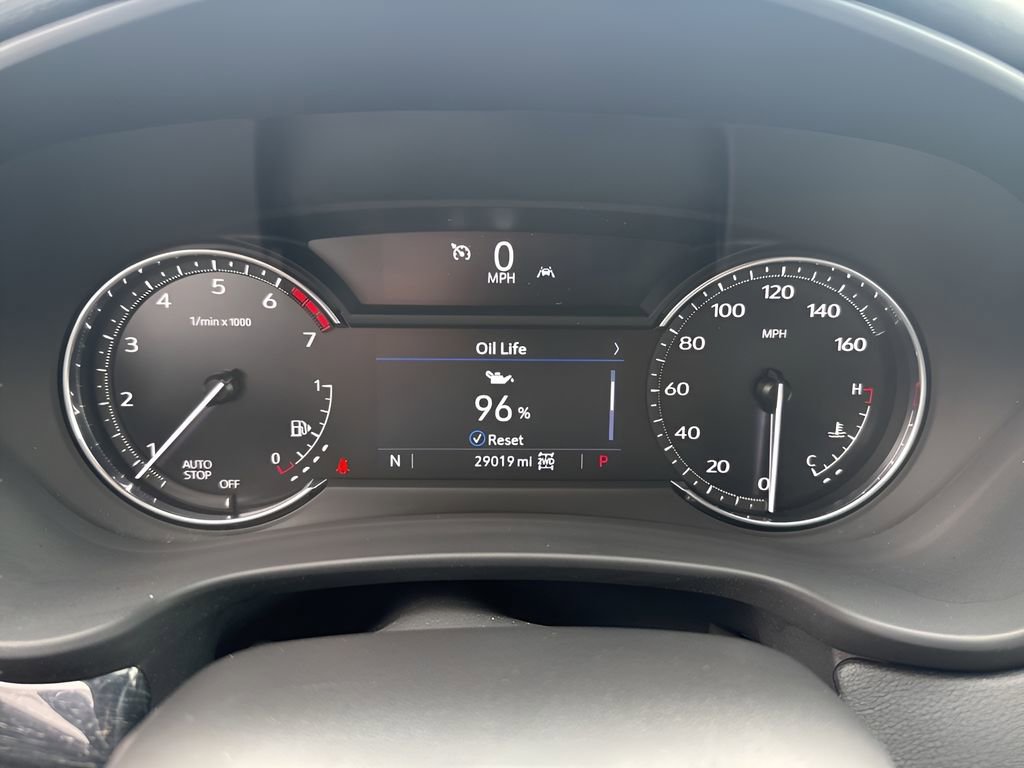 Used 2022 Cadillac XT4 Premium Luxury w/ Enhanced Visibility Package image 22