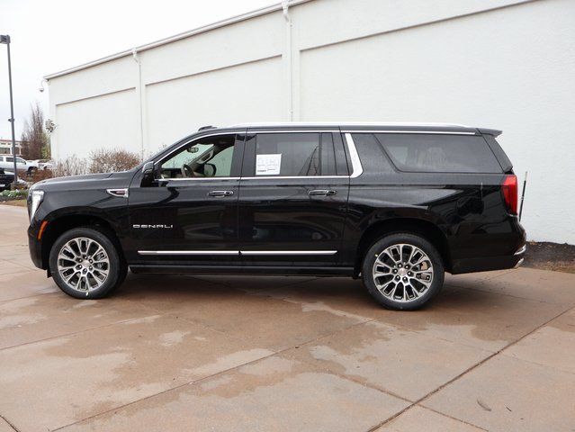 New 2026 GMC Yukon XL Denali w/ Denali Reserve Package AWD/4WD image 2