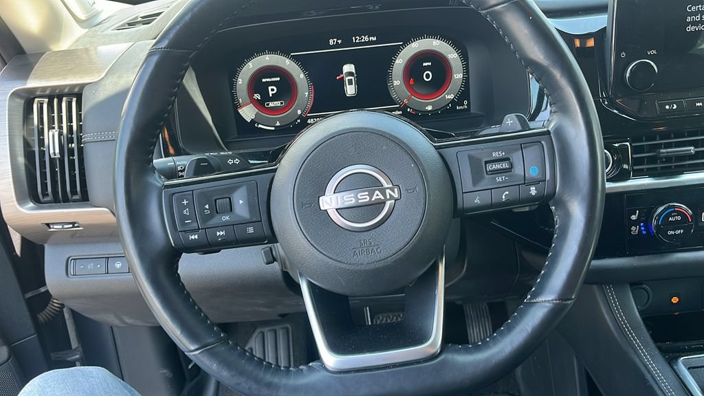 Used 2023 Nissan Pathfinder Platinum AWD/4WD image 12
