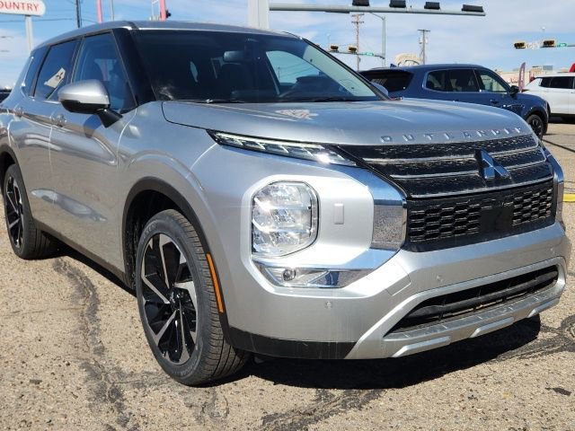 New 2024 Mitsubishi Outlander SE image 1