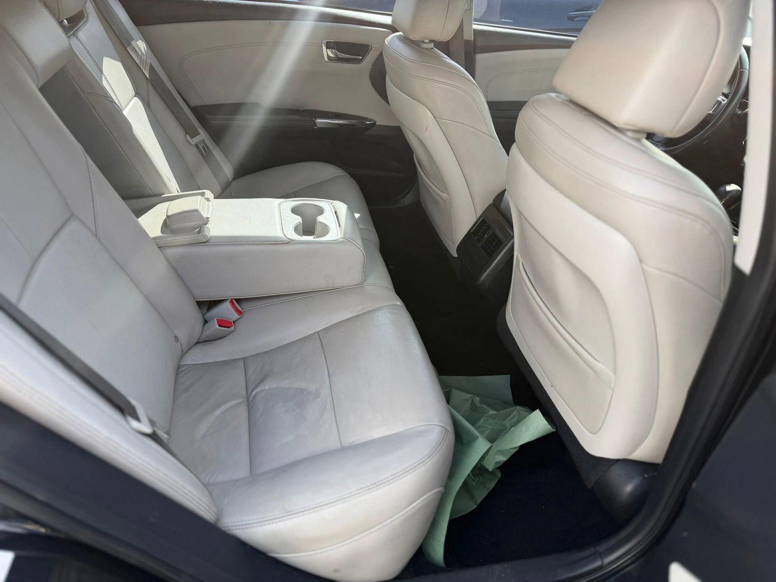 Used 2016 Toyota Avalon XLE FWD image 6