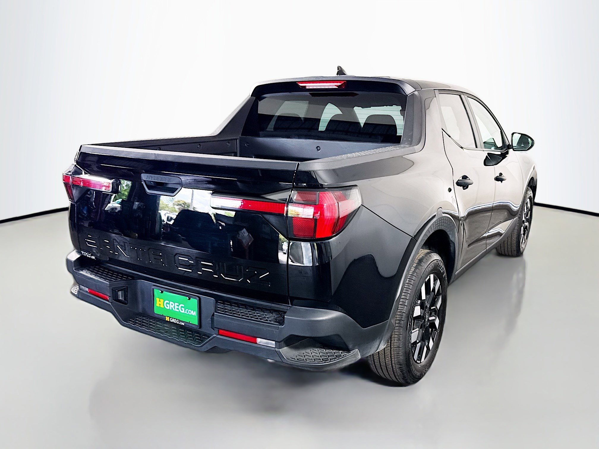 Used 2025 Hyundai Santa Cruz SE image 10