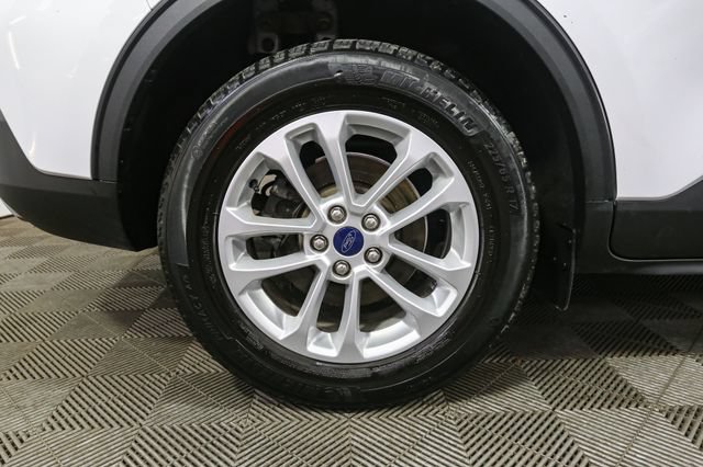 Used 2022 Ford Escape SE w/ Cold Weather Package FWD image 14