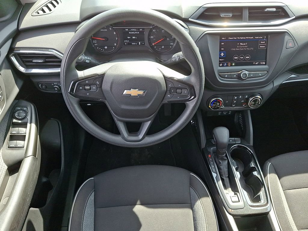 Used 2023 Chevrolet TrailBlazer LT image 12