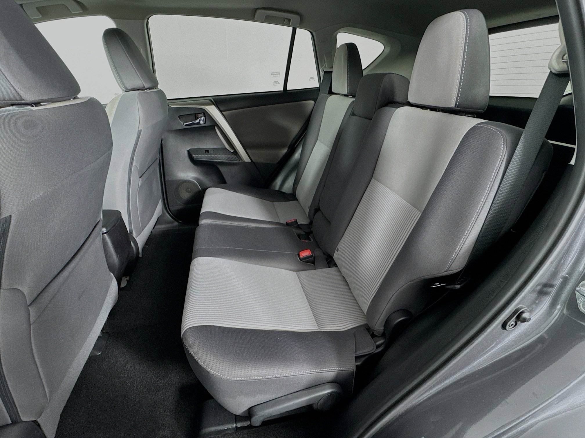 Used 2014 Toyota RAV4 XLE image 23