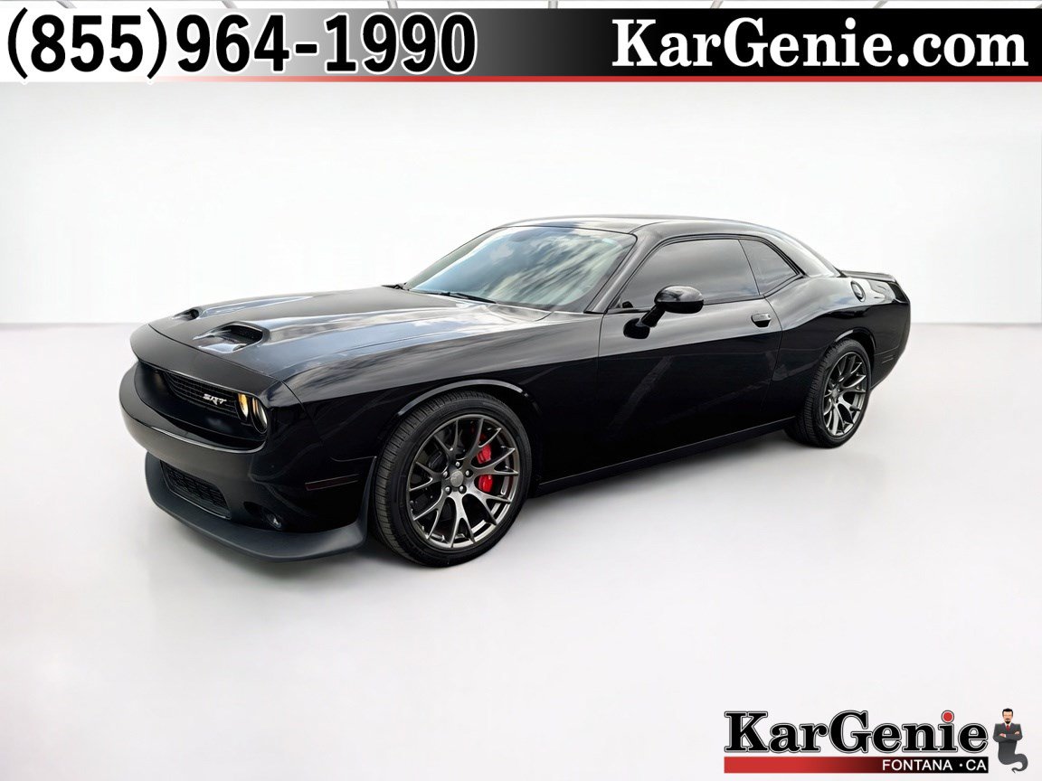 Used 2015 Dodge Challenger SRT RWD image 1