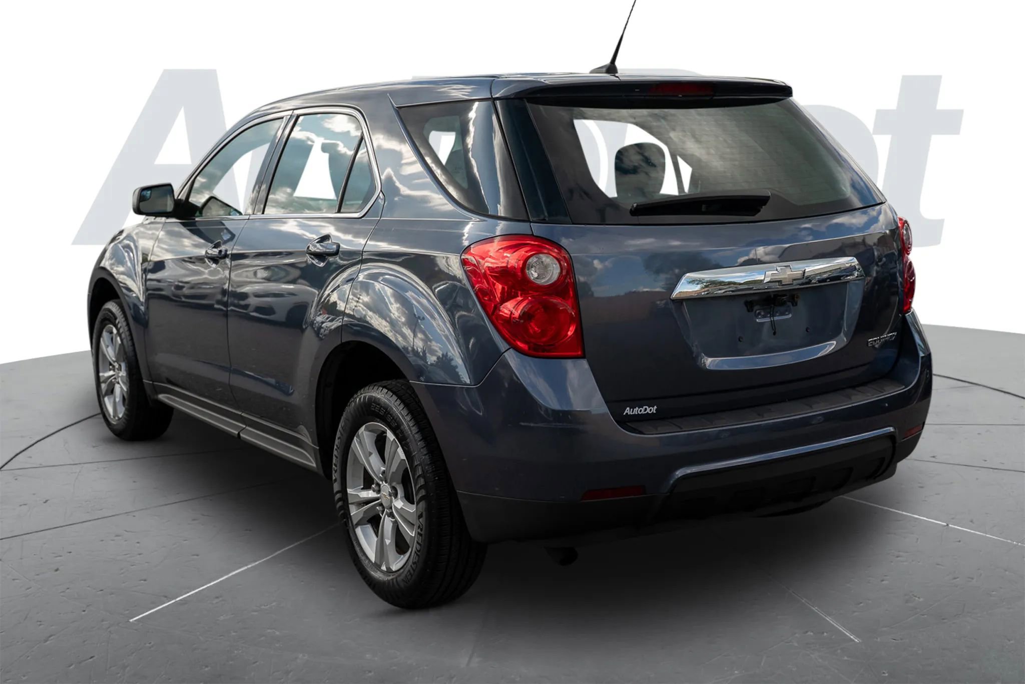 Used 2013 Chevrolet Equinox LS FWD image 2