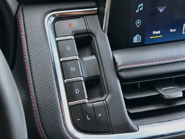 Used 2023 Chevrolet Tahoe RST w/ Luxury Package AWD/4WD image 31