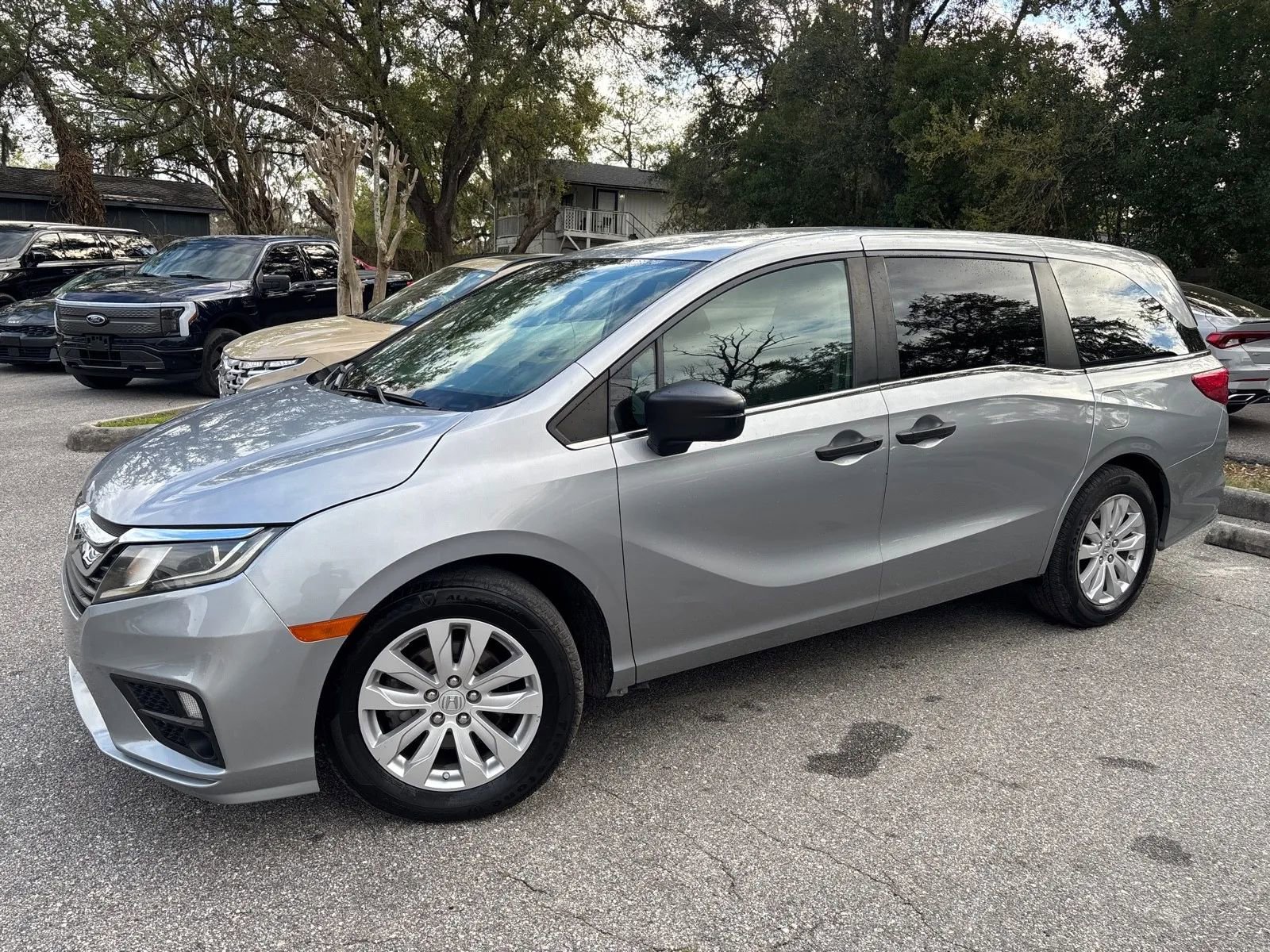 Used 2020 Honda Odyssey LX image 3