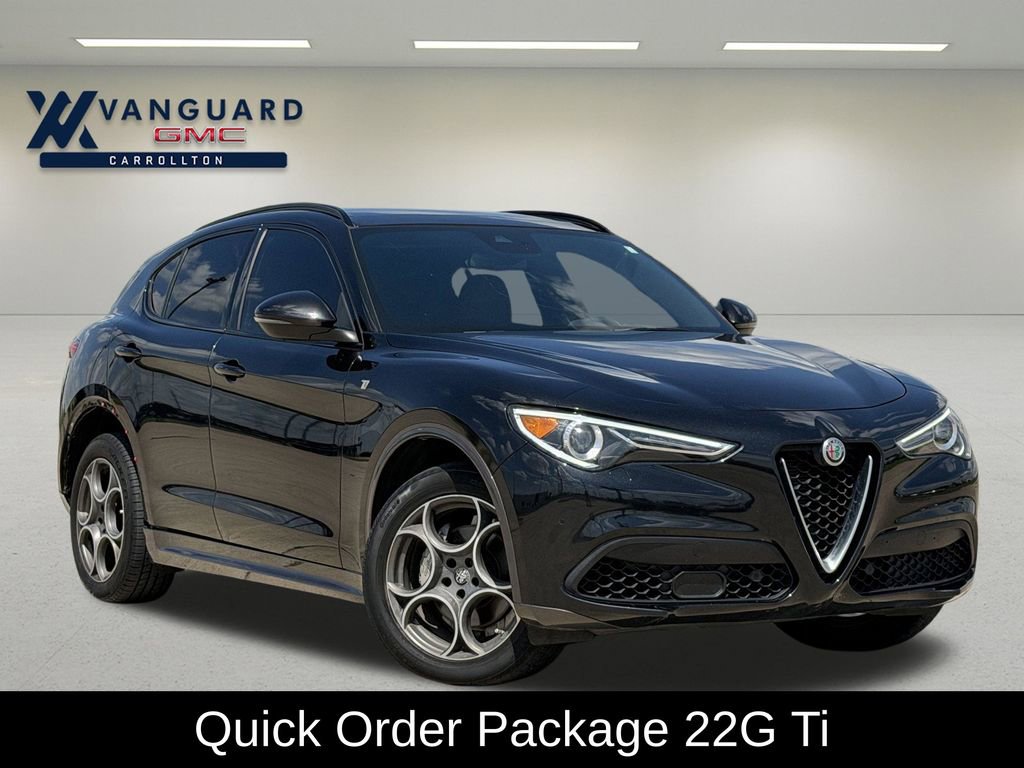 Used 2022 Alfa Romeo Stelvio Ti AWD/4WD image 2