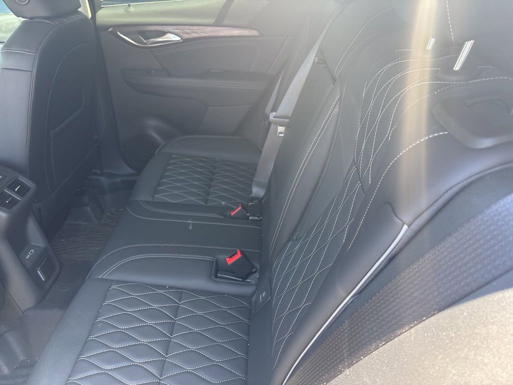 Used 2023 Buick Envision Avenir AWD/4WD image 9