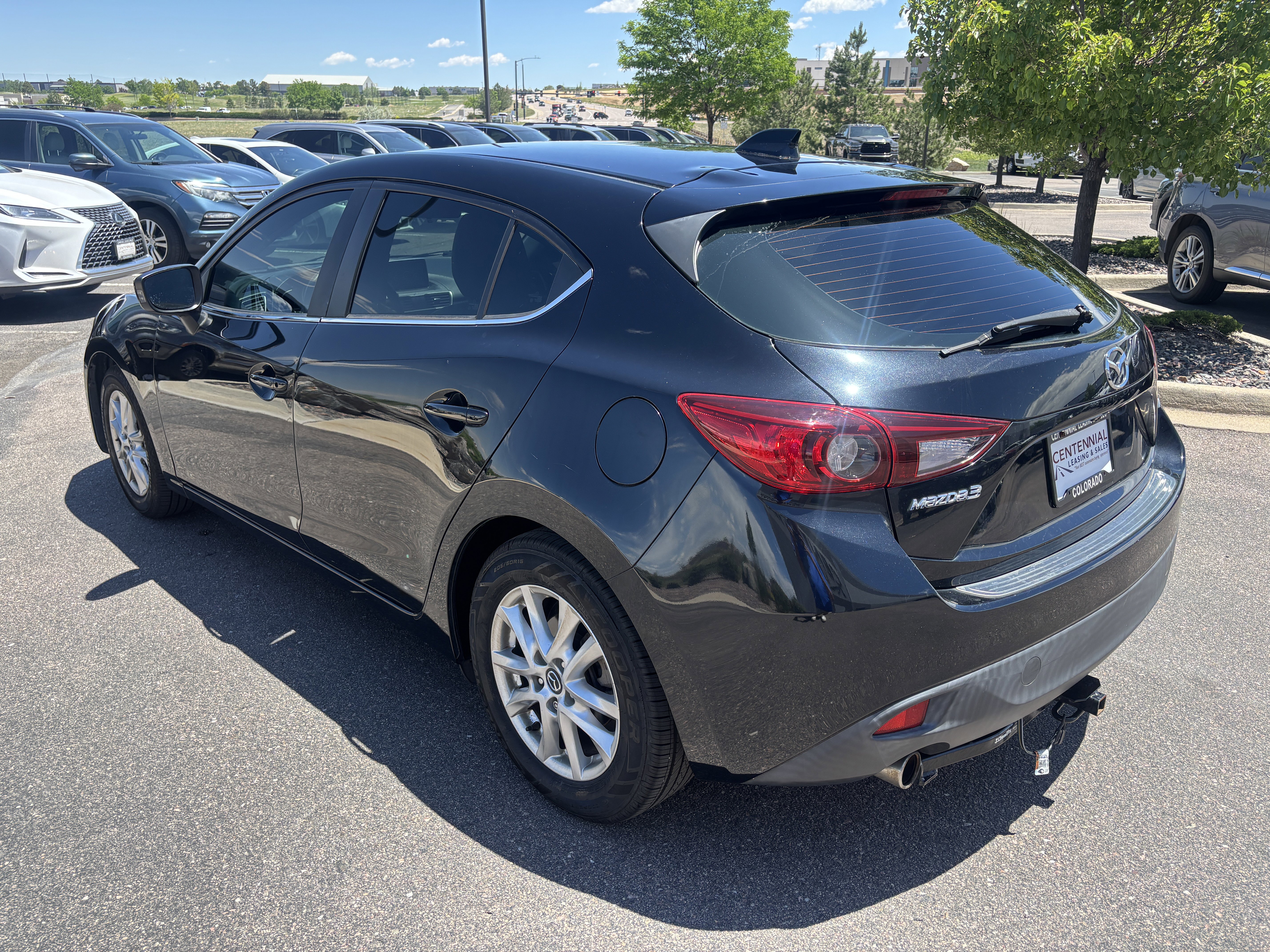 Used 2015 MAZDA MAZDA3 i Touring w/ Technology Package FWD image 5