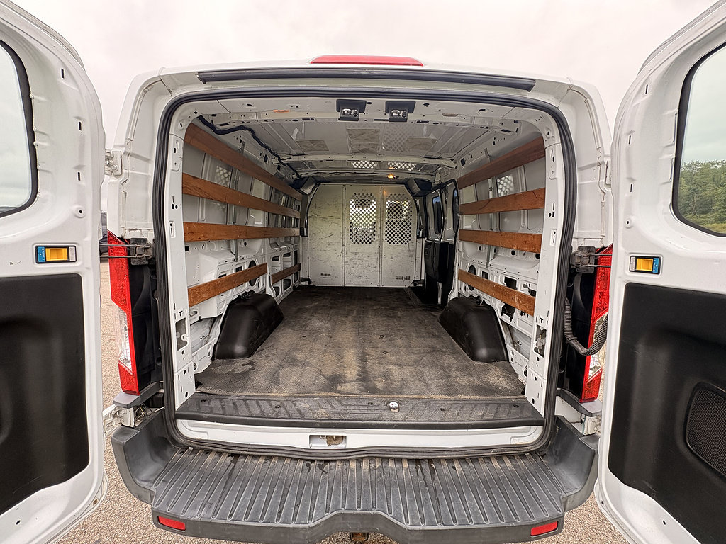 Used 2016 Ford Transit 250 130 Low Roof w/ Exterior Upgrade Package RWD image 15