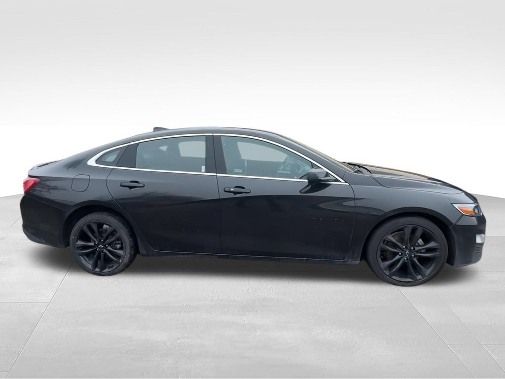 Used 2024 Chevrolet Malibu LT w/ Midnight Edition FWD image 9