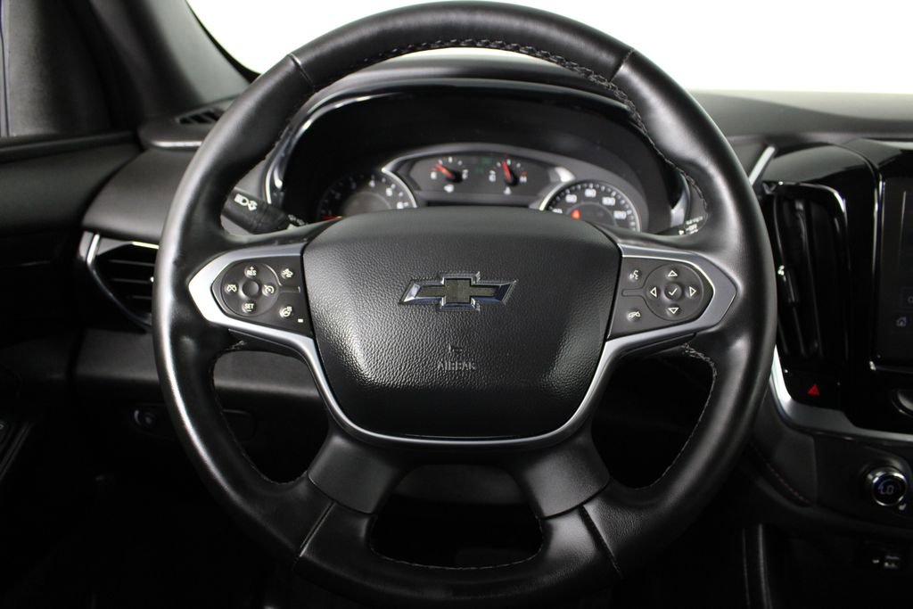 Used 2023 Chevrolet Traverse RS FWD image 9
