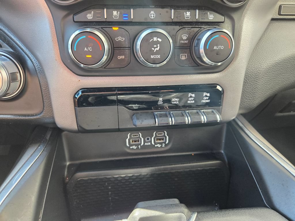 Used 2022 RAM 1500 Laramie w/ Sport Appearance Package AWD/4WD image 32