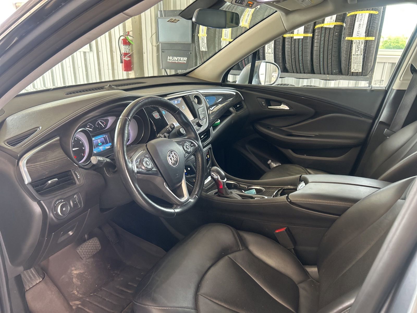 Used 2020 Buick Envision Essence image 9
