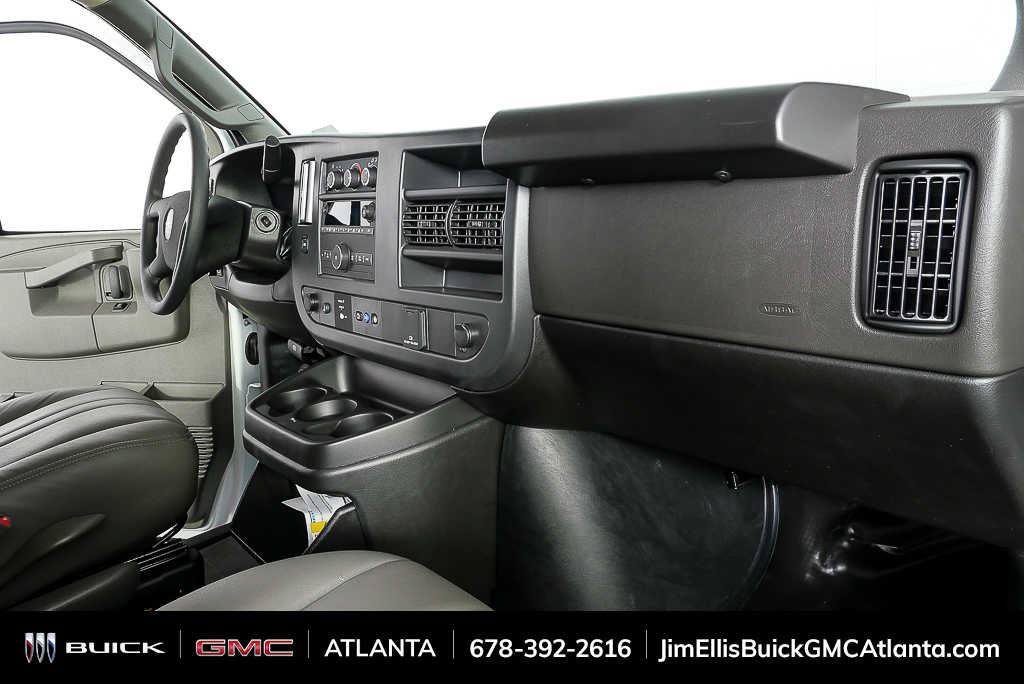 New 2025 GMC Savana 2500 w/ Driver Convenience Package RWD image 18