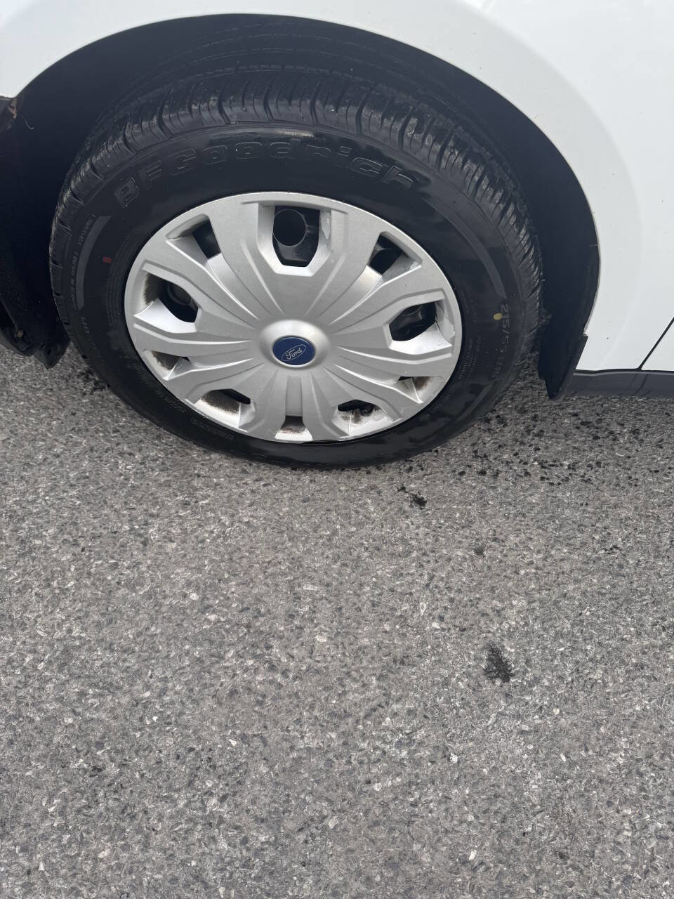 Used 2019 Ford Transit Connect XL image 33