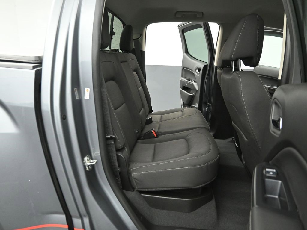 Used 2020 GMC Canyon SLE w/ Driver Alert Package image 23