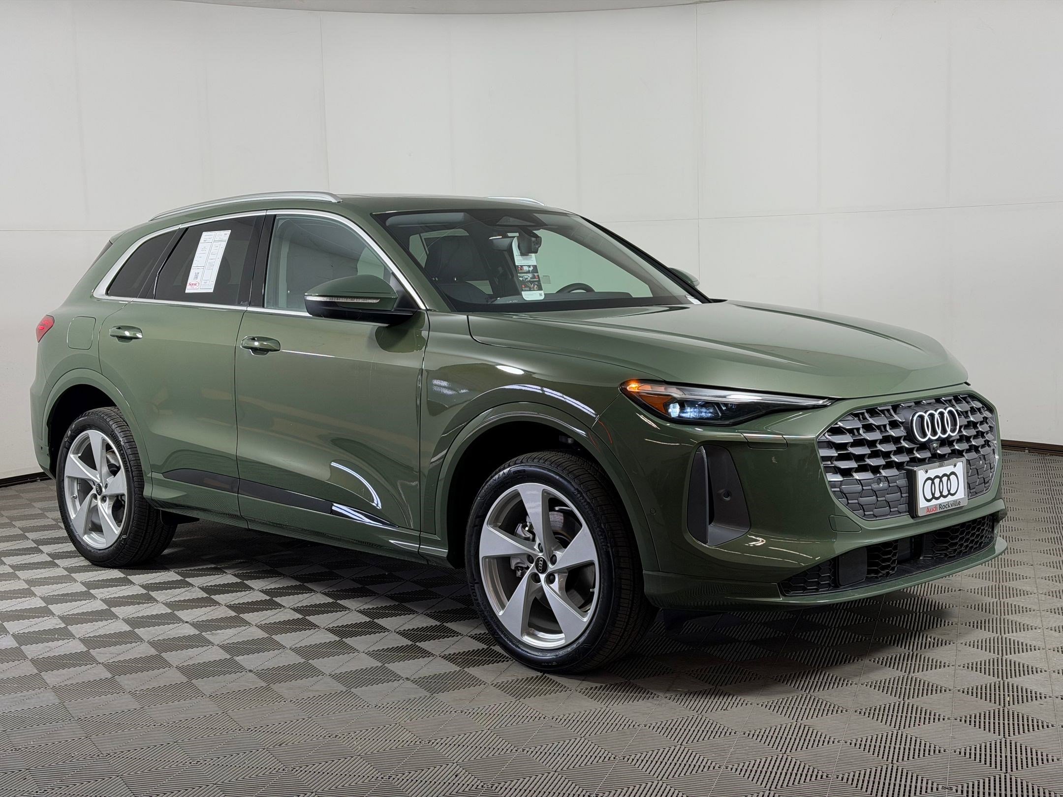 New 2026 Audi Q5 Premium Plus AWD/4WD image 7