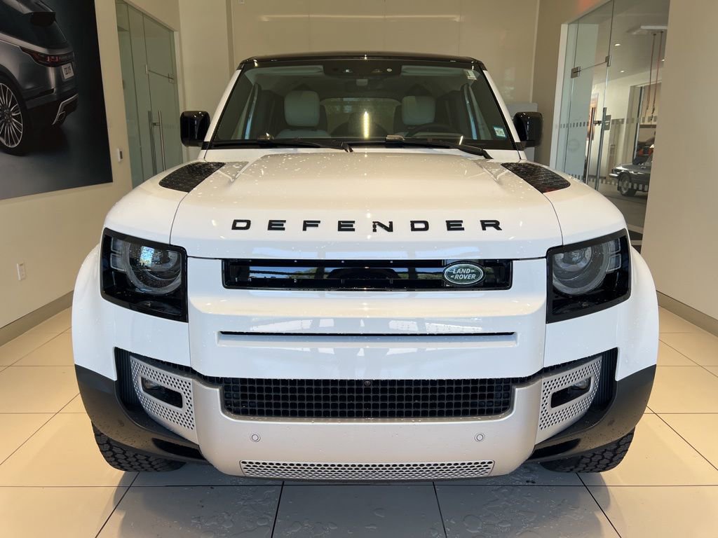 New 2024 Land Rover Defender 110 SE AWD/4WD image 7