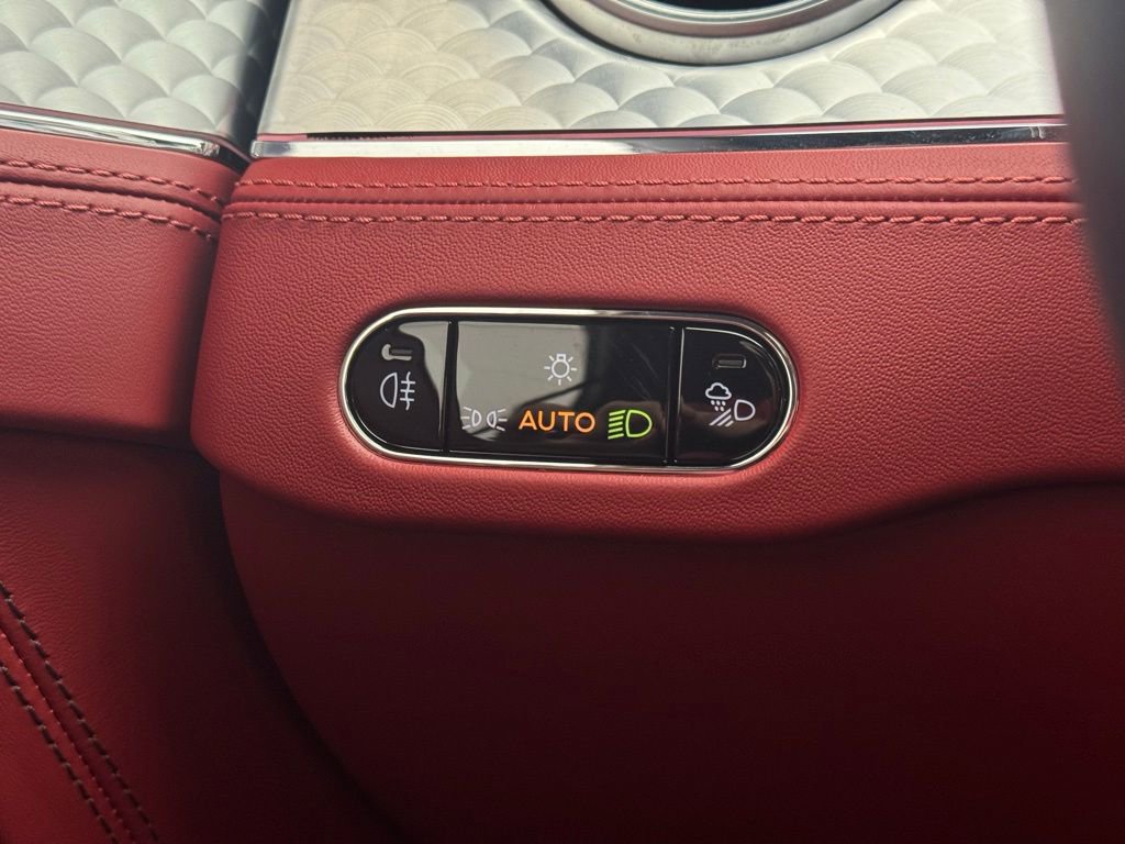 Used 2023 Bentley Continental GT Azure image 30