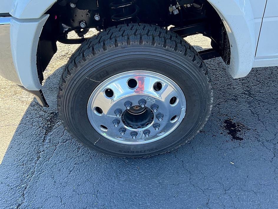 New 2026 RAM 5500 4x4 Crew Cab image 15