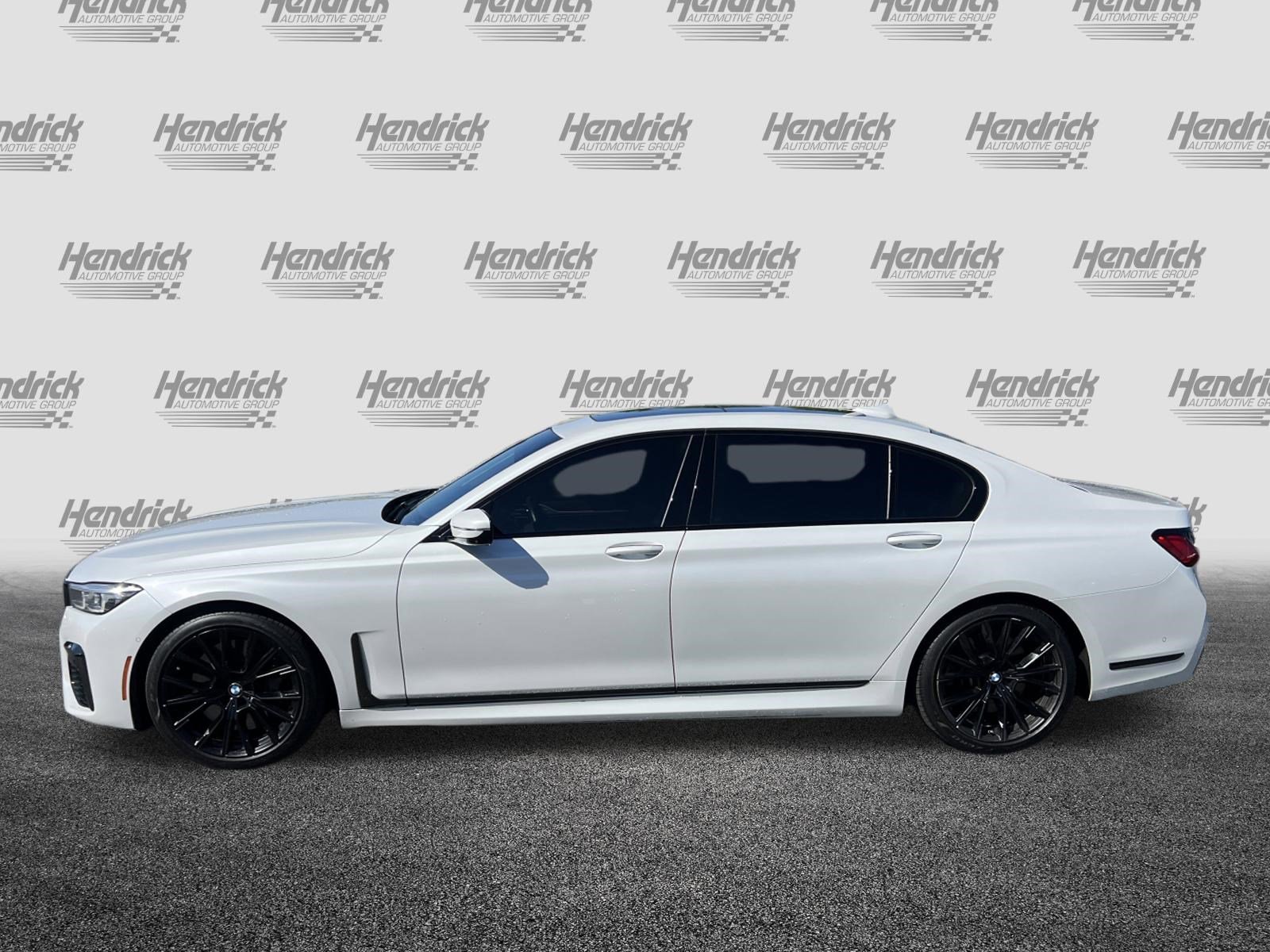 Used 2021 BMW 750i xDrive w/ Executive Package image 7