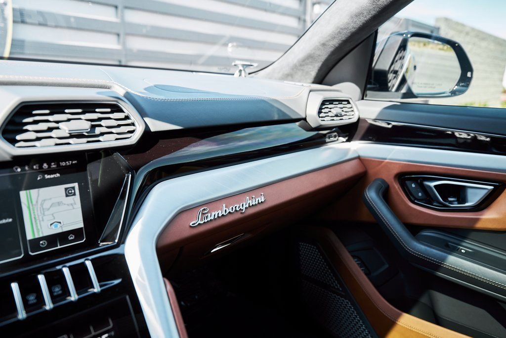 Used 2023 Lamborghini Urus S image 90