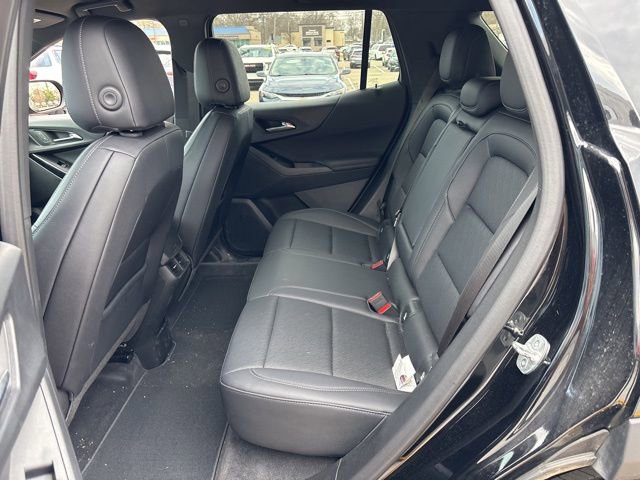 Used 2025 Chevrolet Equinox LT w/ Convenience Package II image 14