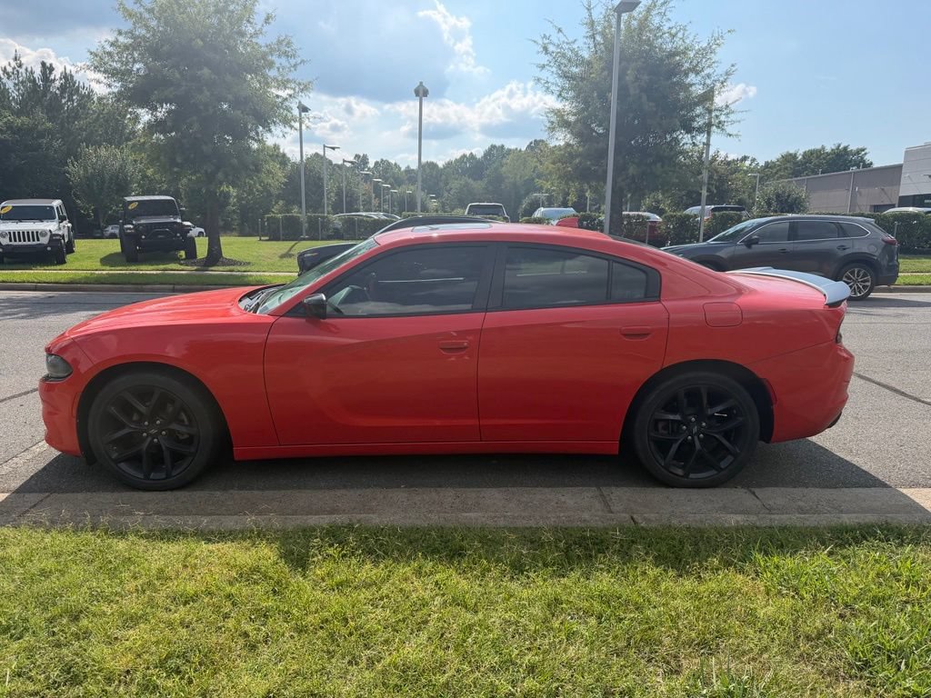 Used 2023 Dodge Charger SXT w/ Blacktop Package RWD image 2