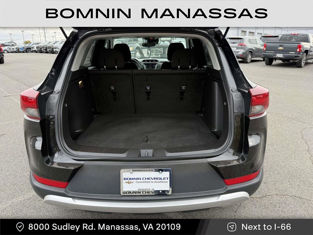 Used 2023 Chevrolet TrailBlazer LT image 11