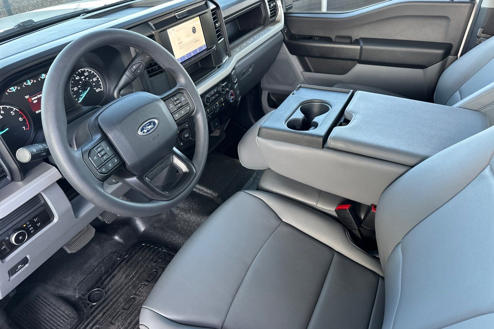 New 2026 Ford F250 XL w/ XL Chrome Package image 9