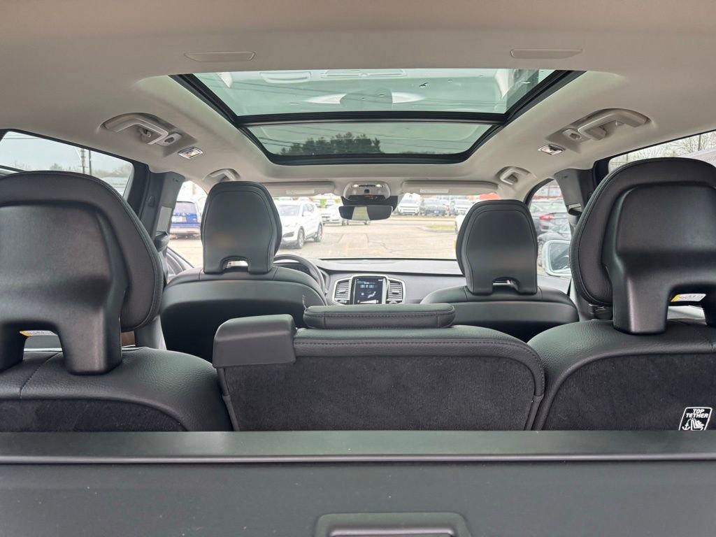 Used 2022 Volvo XC90 T6 Momentum w/ Advanced Package image 34