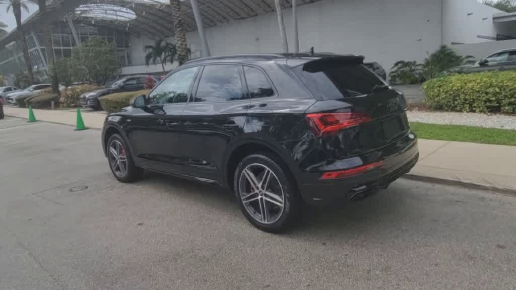 Certified 2024 Audi Q5 e Premium Plus w/ Premium Plus Package AWD/4WD image 6