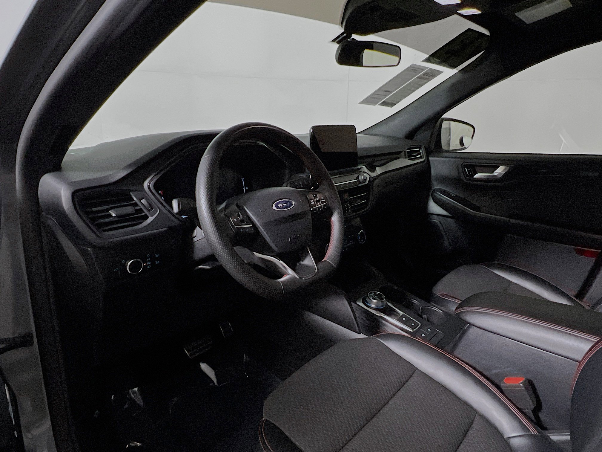 Used 2023 Ford Escape ST-Line image 30