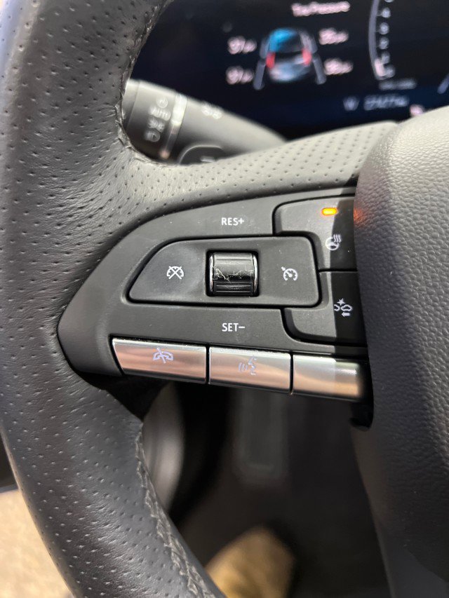 Used 2024 Cadillac XT4 Sport image 27