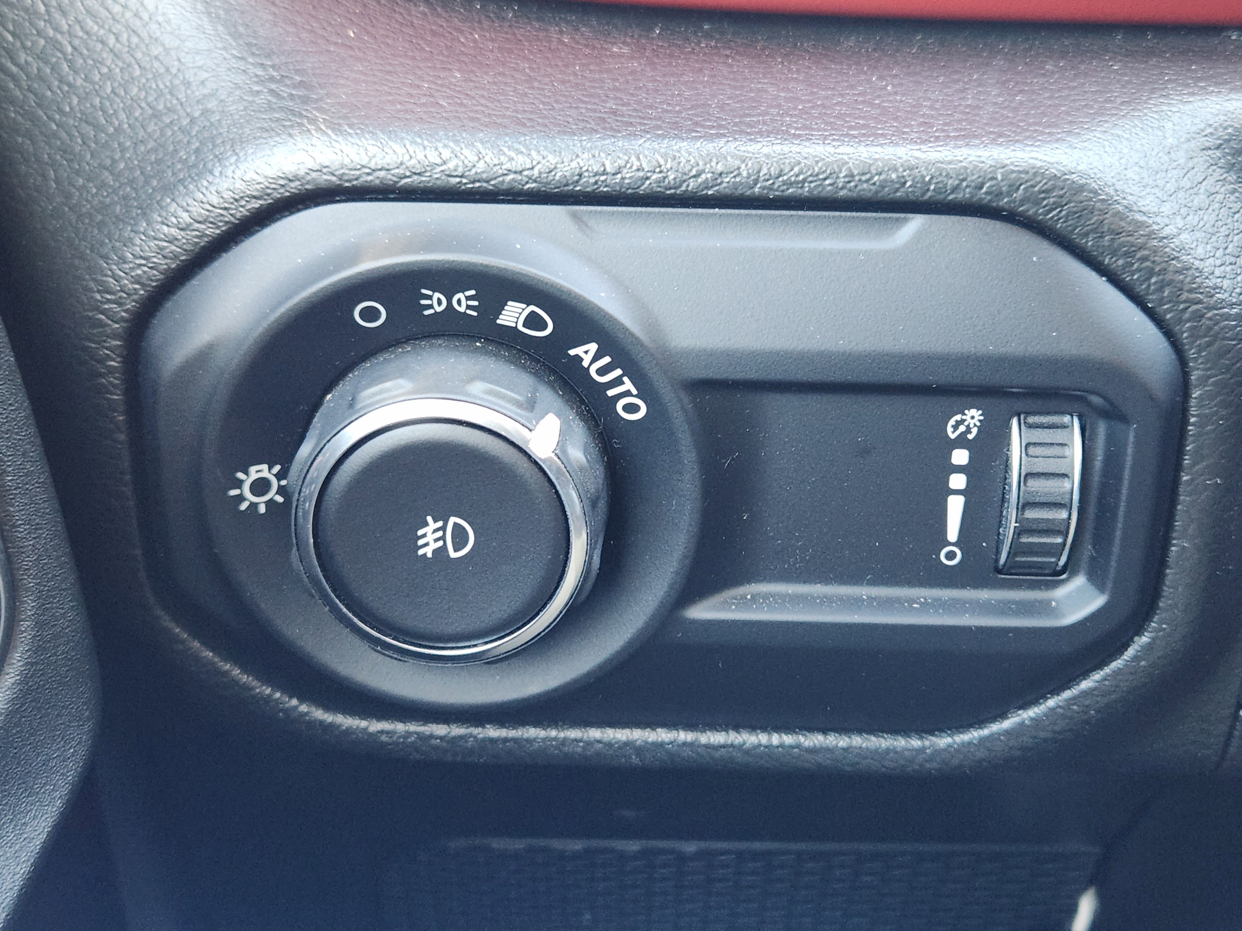 Used 2023 Jeep Wrangler Unlimited Rubicon image 23