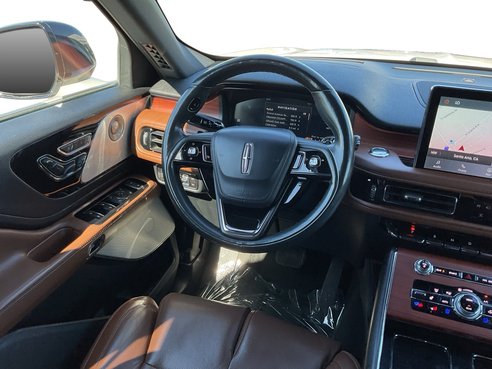 Used 2023 Lincoln Aviator Reserve w/ Equipment Group 201A AWD/4WD image 11